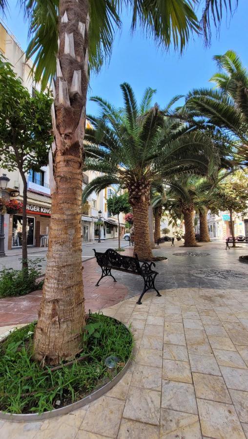Free Parking, 40 Meters From The Beach, Wi-Fi, Ac Estepona Ngoại thất bức ảnh