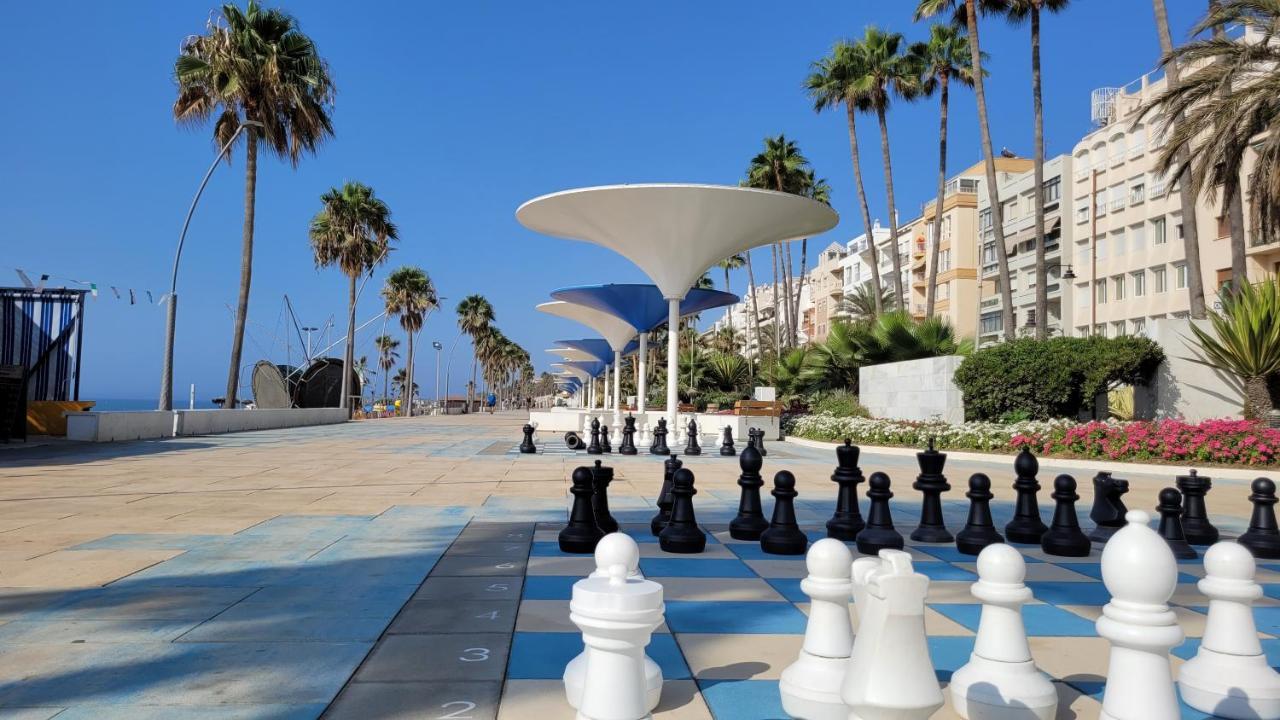 Free Parking, 40 Meters From The Beach, Wi-Fi, Ac Estepona Ngoại thất bức ảnh