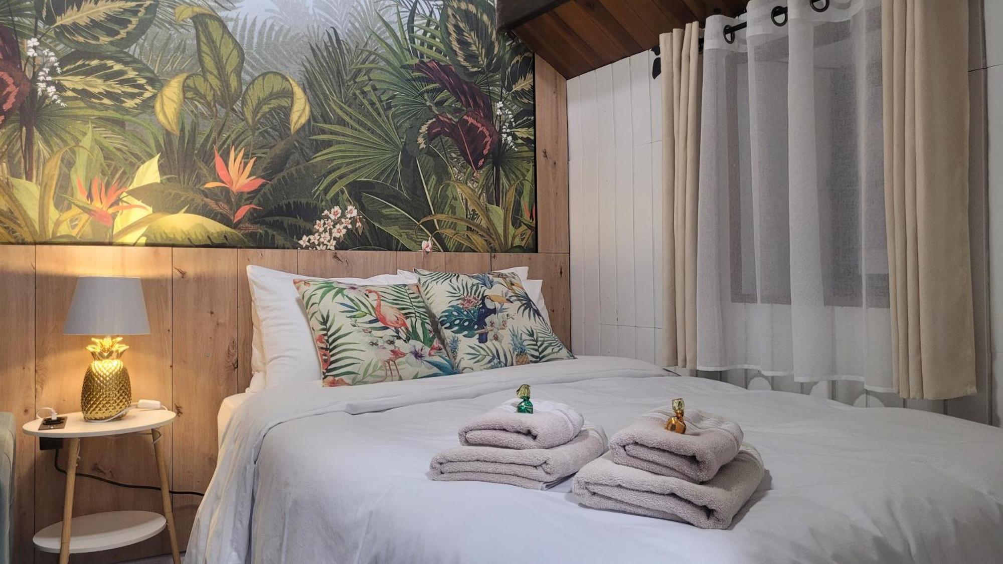 Free Parking, 40 Meters From The Beach, Wi-Fi, Ac Estepona Ngoại thất bức ảnh