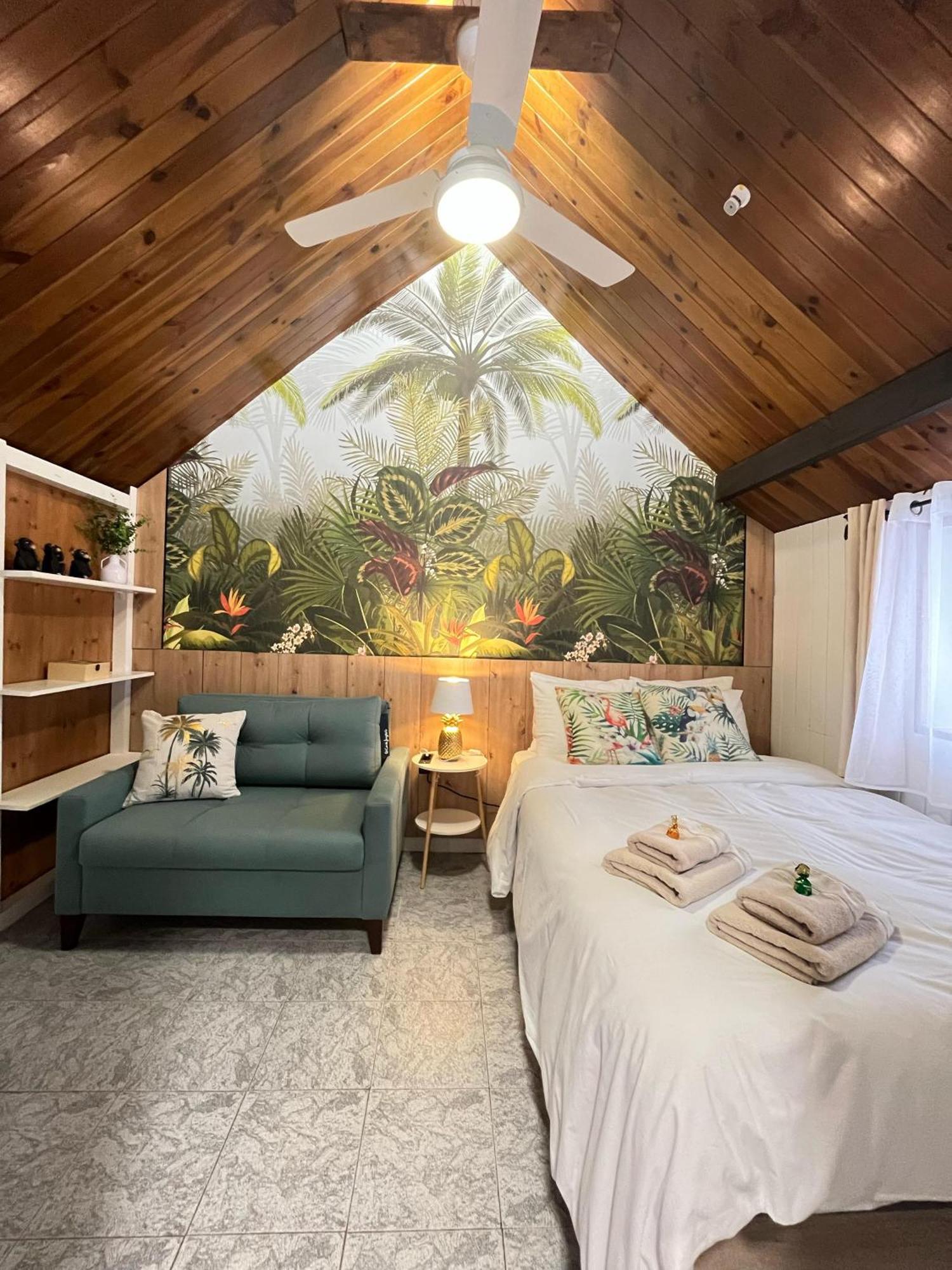 Free Parking, 40 Meters From The Beach, Wi-Fi, Ac Estepona Ngoại thất bức ảnh