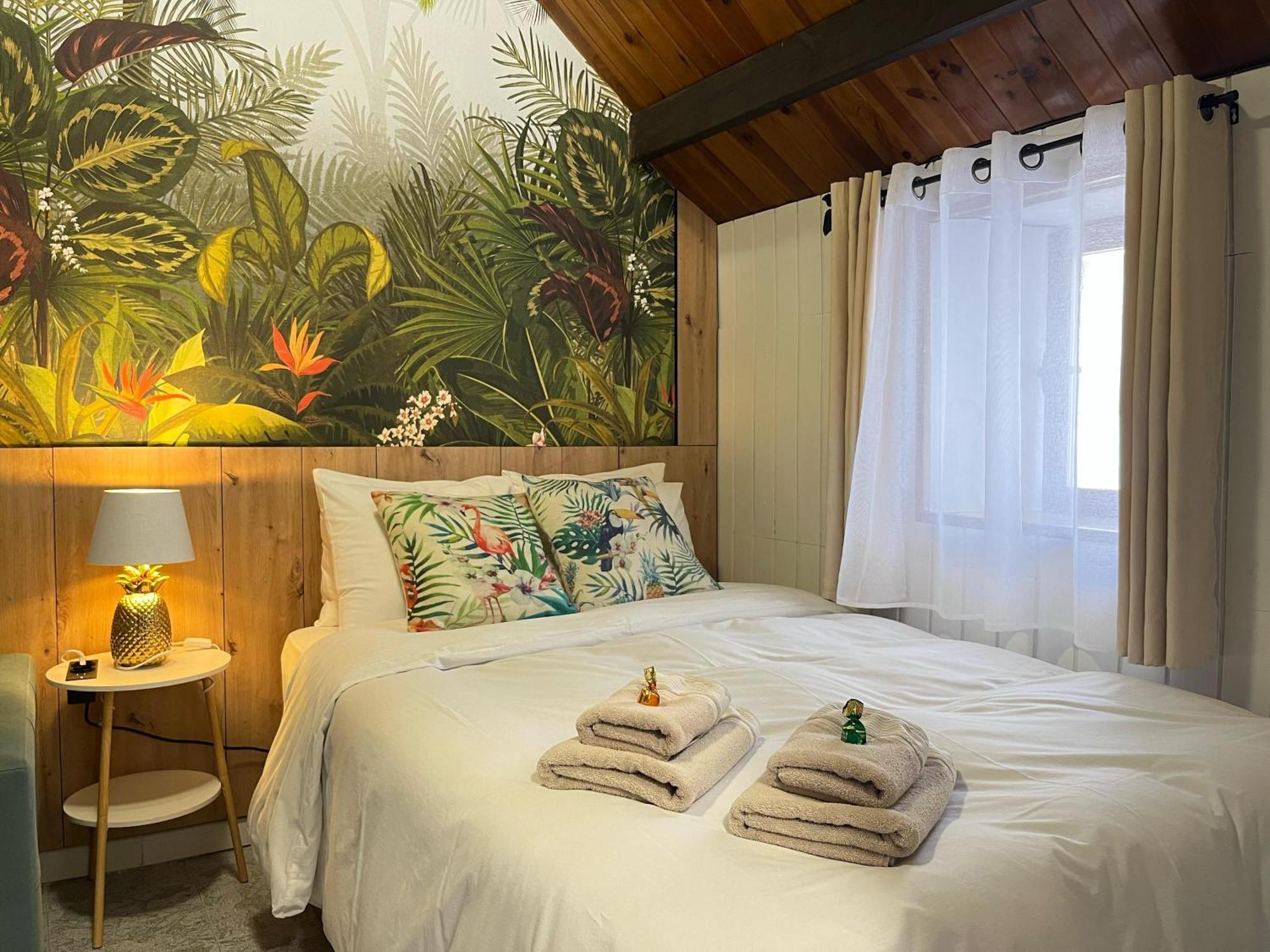 Free Parking, 40 Meters From The Beach, Wi-Fi, Ac Estepona Phòng bức ảnh